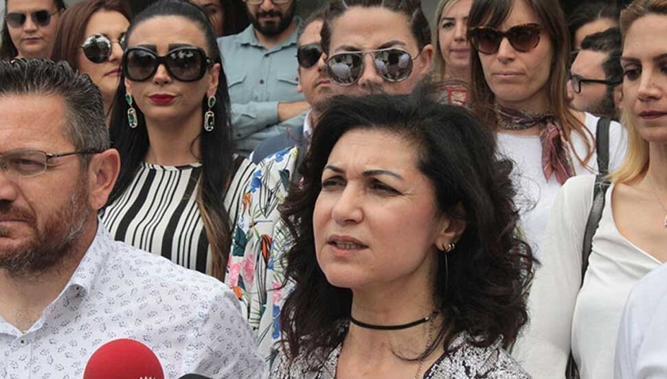 Selma Eylem: Bakan Çavuşoğlu masallar anlatıyor