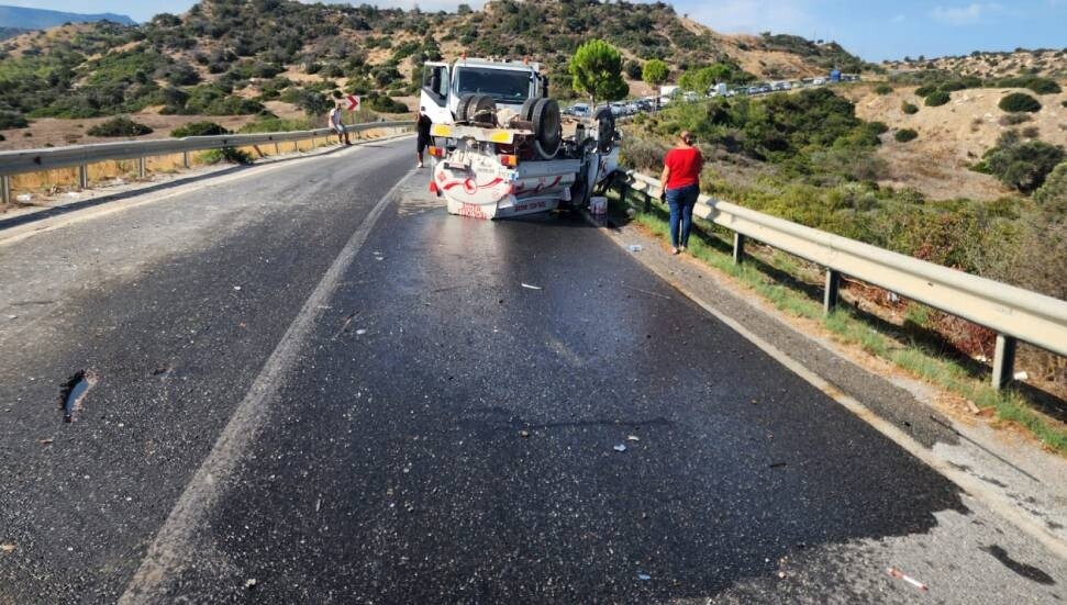 Girne-Tatlısu anayolunda kaza: 3 yaralı