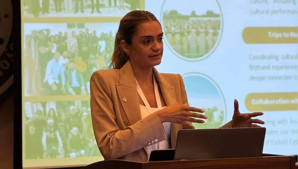 Nafiya Horozoğlu, 2. Diaspora Gençlik Forumu’nda sunum yaptı