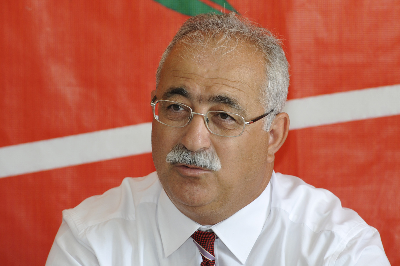 Ο Πρόεδρος της BKP İzzet İzcan: “Ο Ερντογάν είναι ο Πρόεδρος του Συνταγματικού Δικαστηρίου.