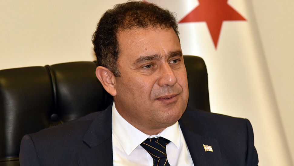 Ο πρωθυπουργός Ersan Saner εξέδωσε μήνυμα συλλυπητηρίων για τον Osman Atakara