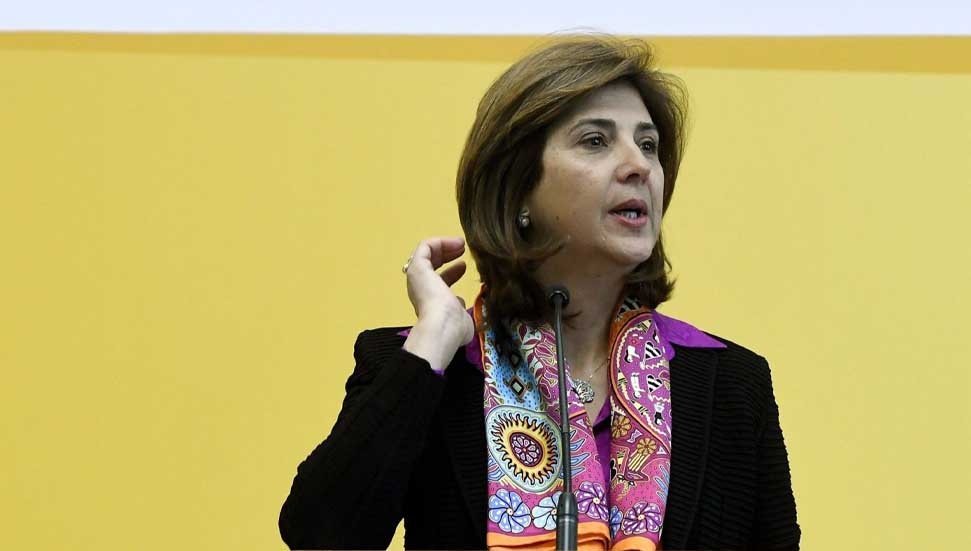 Maria Angela Holguin Cuellar adadaki temas turunu tamamlıyor, gözler